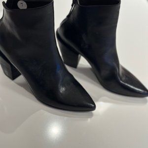 Women shoes